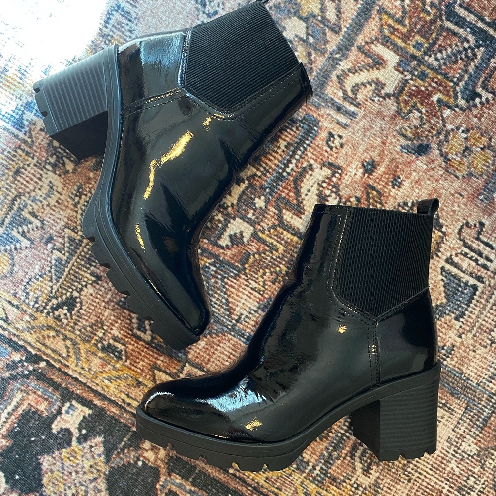 NWT Naturalizer Verney Waterproof Boot Size 9